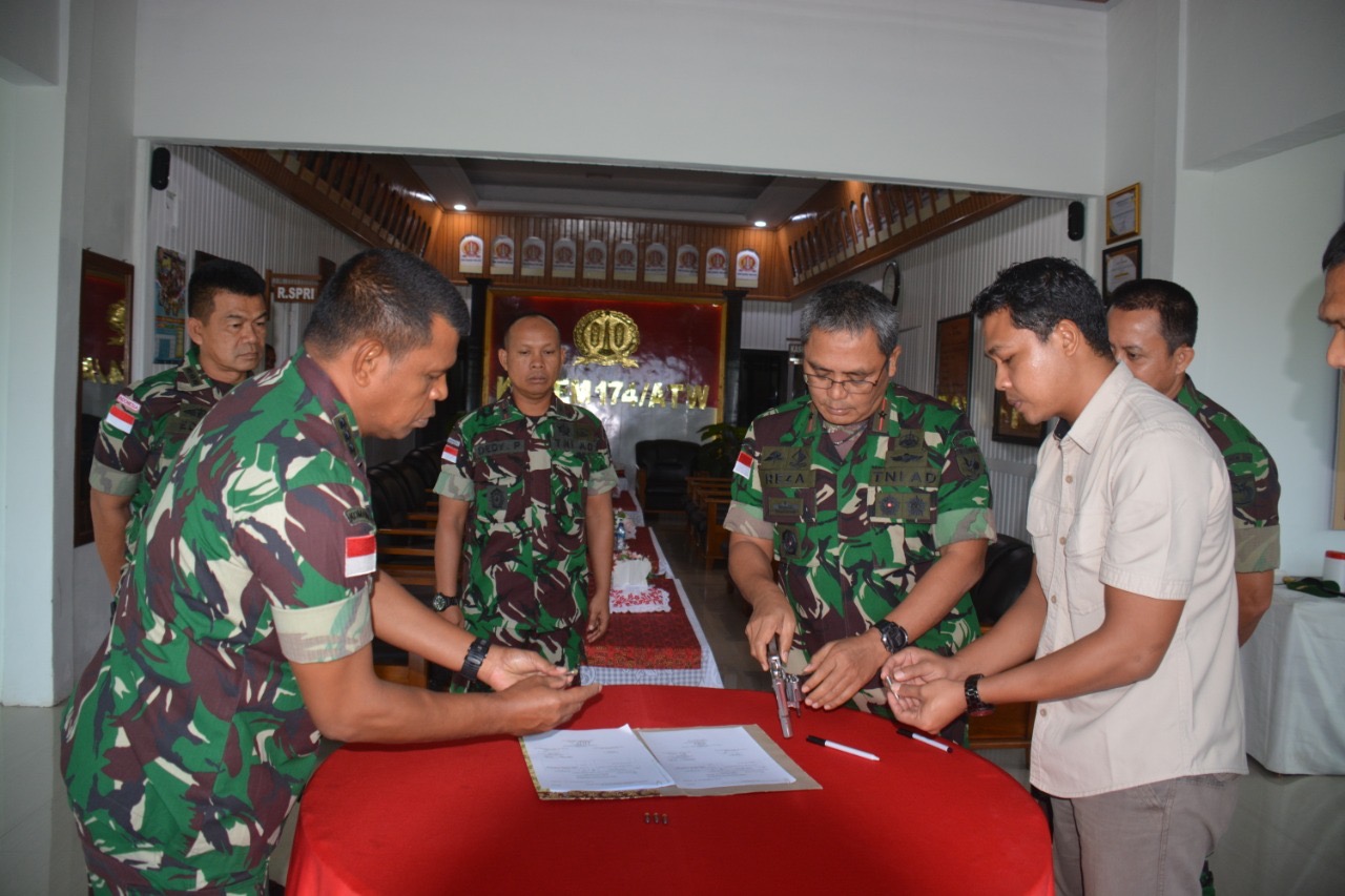 Danrem 174 Merauke Terima 1 Pucuk Senjata Pistol Revolver Dari Kelompok Separatis Teroris Papua