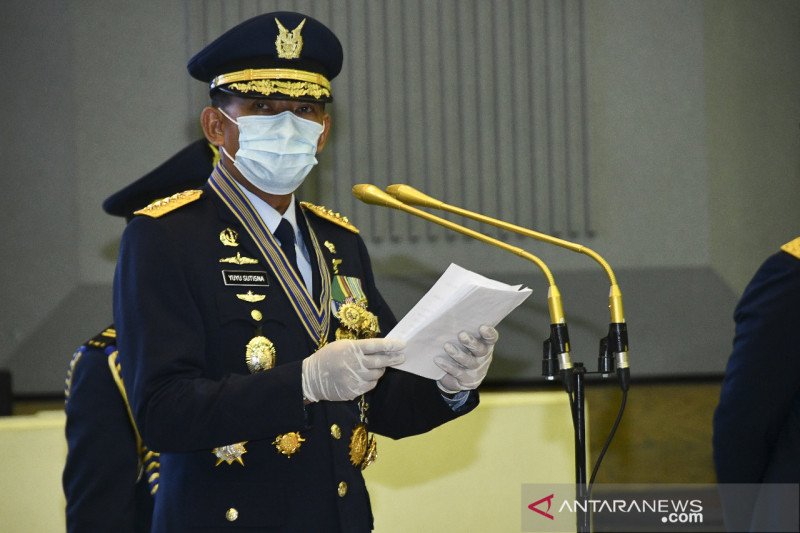 TNI AU Janji Ganti Rugi Rumah Warga Riau yang Rusak Tertimpa Pesawat Jatuh