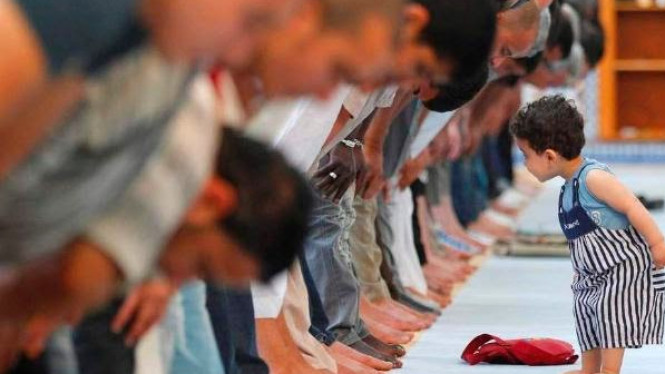 Jangan Mengusir Anak Kecil di Masjid, Ini Sebabnya