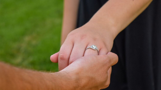 Asal Mula Cincin Dipakai sebagai Simbol Pertunangan