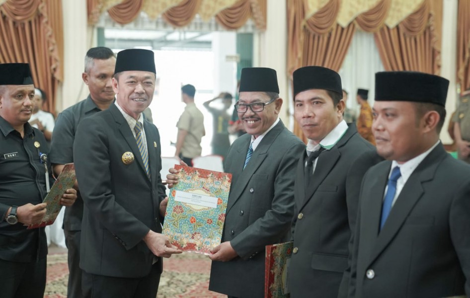 Momentum Pelantikan, BAZNAS Rohil Terima Zakat Mall PT Awal Bros Rp 500 Juta