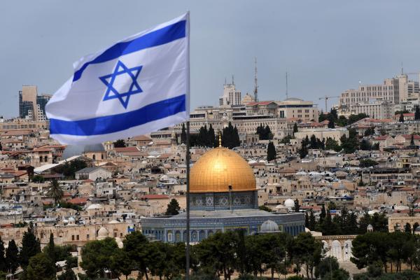 Israel Dituduh Meretas iPhone Milik Puluhan Jurnalis