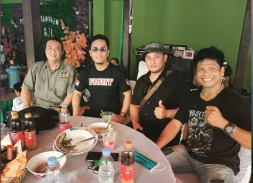 Dikabarkan Bebas, Serda Ucok Eksekutor 4 Napi Cebongan Sowan ke Gus Miftah