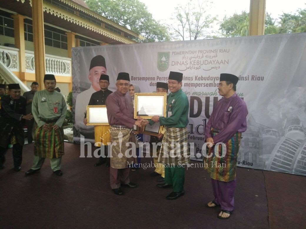 Pacu Jalur dan Randai Kuansing Peroleh Penghargaan Dari Menteri Pendidikan dan Kebudayaan