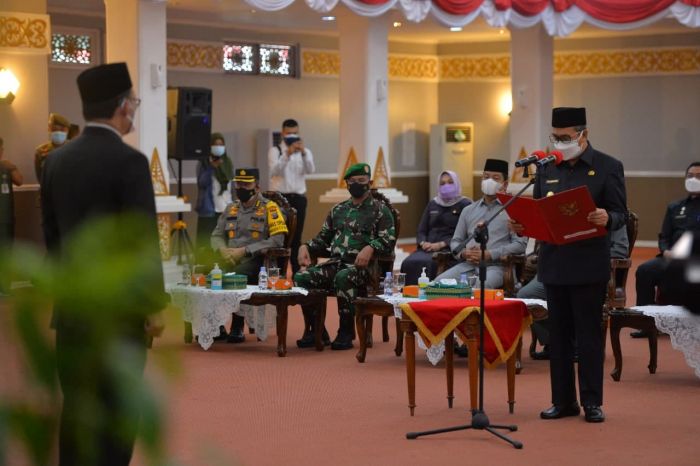 Gubri Syamsuar Kukuhkan Fauqi Achmad Kharir Sebagai Kepala BPKP Perwakilan Riau