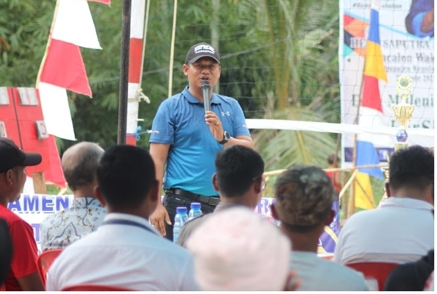 Kabag HumasPro Kabupaten Kepulauan Meranti Buka Turnamen Voli Ball Putri Cup I Se - Kecamatan Tebingtinggi Timur