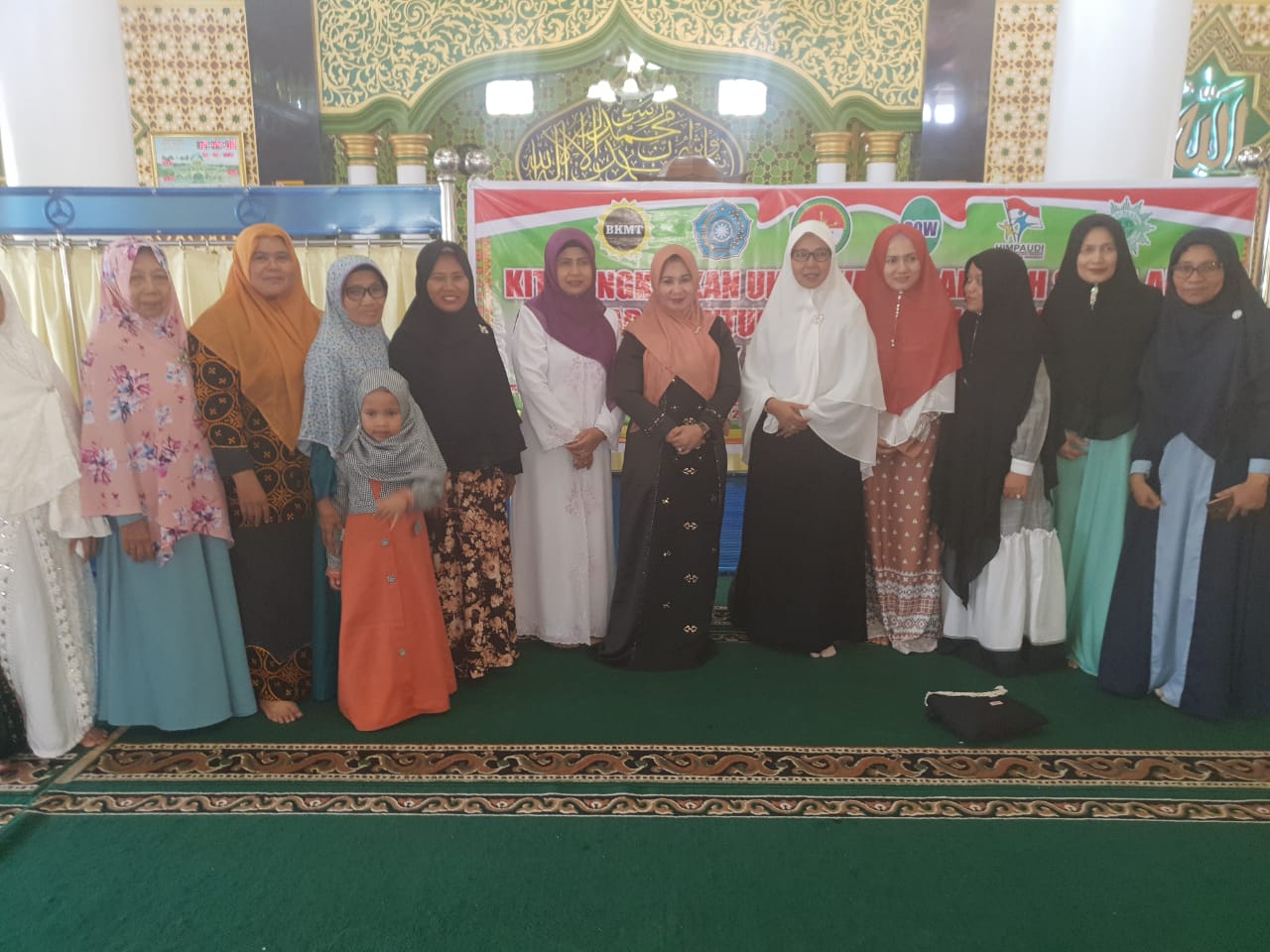 Emi Safitri Mursini Buka Pesantren Kilat Ramadhan Ditaja BKMT Kuansing
