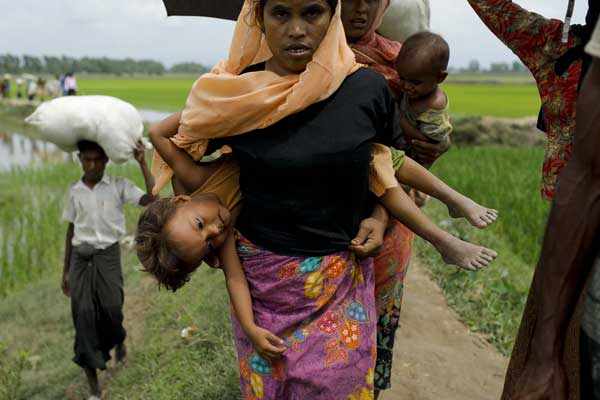 Alquran Dibuang, Rumah dan Madrasah Rohingya Dibakar