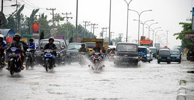 Dewan Kembali Kritisi Persoalan Banjir di Pekanbaru