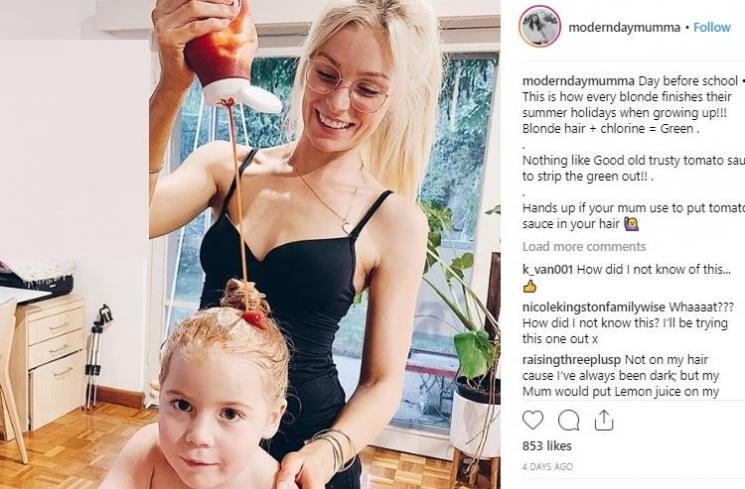 Wanita Ini Tuangkan Saus Tomat ke Rambut Putrinya