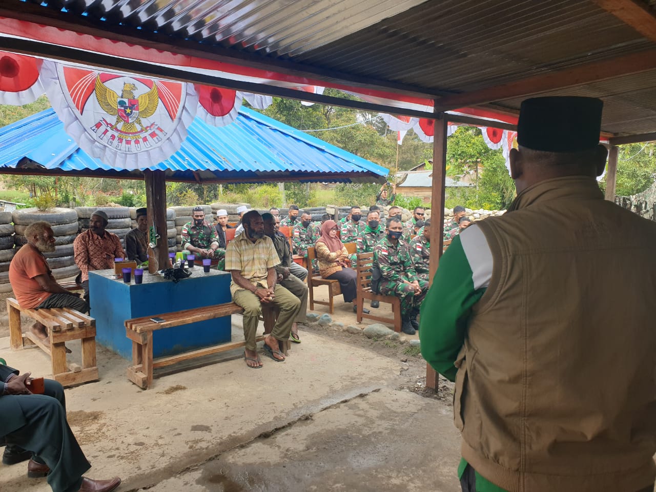 Satgas Pamrahwan Yonif RK 751/VJS Bersama Masyarakat Merayakan Hari Jadi Batalyon di Pegunungan Tengah Papua