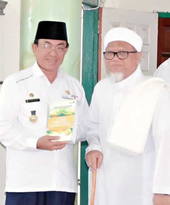 Bupati Inhil Himbau Masyarakat Makmurkan Mesjid di Negeri Melayu