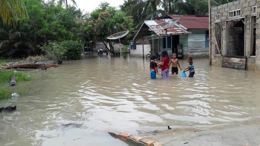 Puluhan Rumah di Bengkalis Terendam Banjir