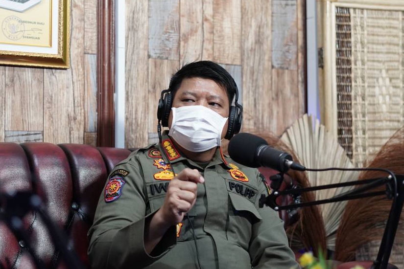 Kasus COVID-19 Melandai, Petugas Tetap Awasi Prokes di Tempat Kuliner dan Hiburan