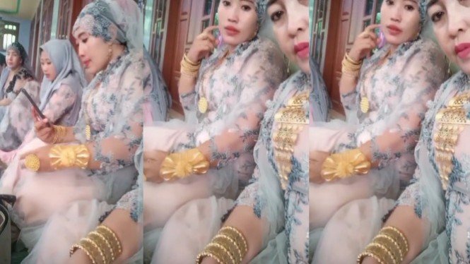 Wow! Dua Emak-emak 'Sultan' Pamer Gelang Emas, Netizen: Kaya Zaman Kerajaan