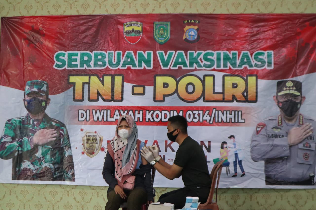 Kodim 0314/Inhil Terus Gencarkan Serbuan Vaksinasi TNI Dosis I kepada Masyarakat Umum