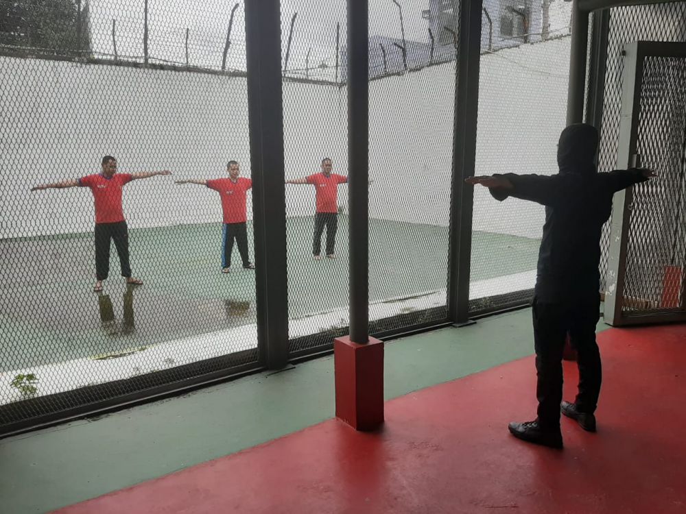 Napi Narkoba Melakukan Olahraga, Petugas Berikan Penyuluhan
