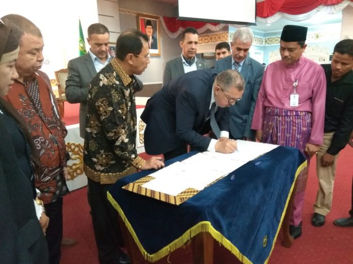 Kerjasama Bisnis, Kadin Riau dan Aljazair Teken MoU