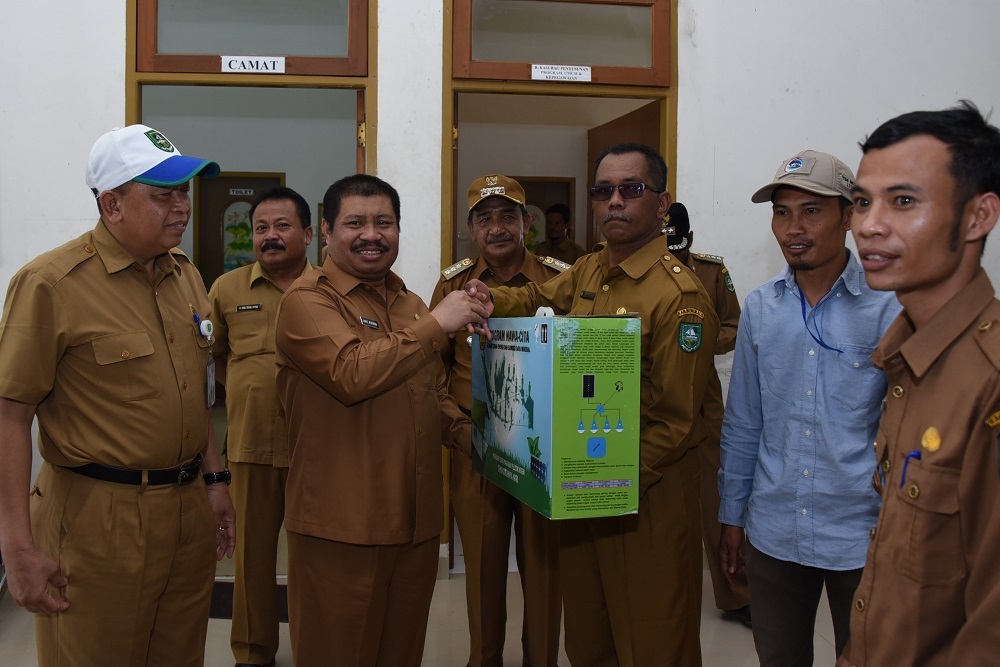 100 Persen Desa di Bengkalis Dialiri Listrik