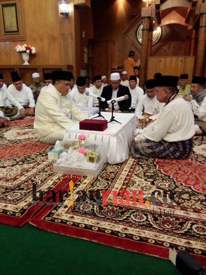 Gebernur Riau Jadi Saksi Ijab Kabul Yopi Arianto
