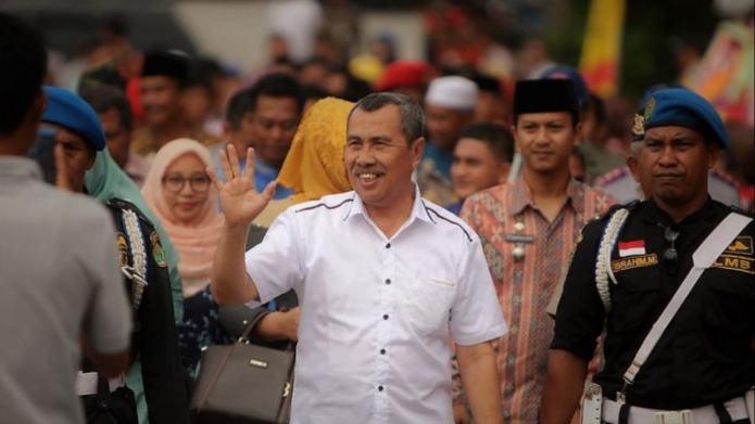 Syamsuar: Tak Becus Layani Masyarakat, BPJS Tak Usah Berkantor di Riau