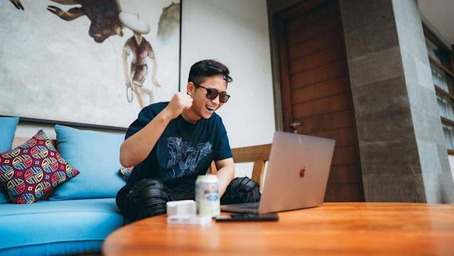 Profil dan Agama Doni Salmanan yang Beri Donasi Rp1 M ke Reza Arap