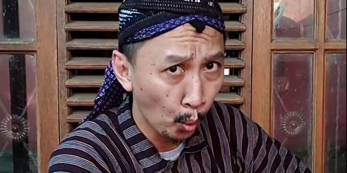 Abu Janda ke Menag Gus Yaqut: Ribuan Umat Minoritas Menjerit-jerit Gus!