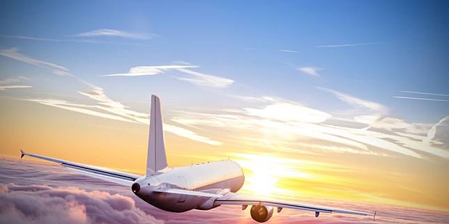 Pesawat Terbang di 2018 Mendarat di Tahun 2017