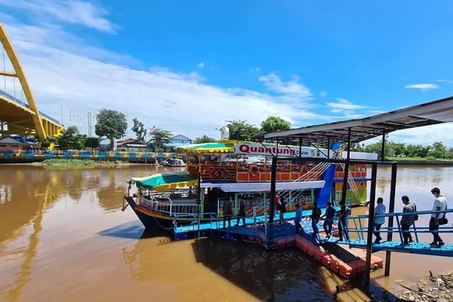 Quantung Cruise, Restoran Terapung Pertama di Pekanbaru Resmi Beroperasi