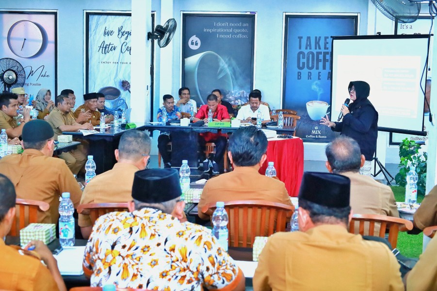 Tahun 2025 Bupati Afni akan Membangun Jalan Disemua Kecamatan