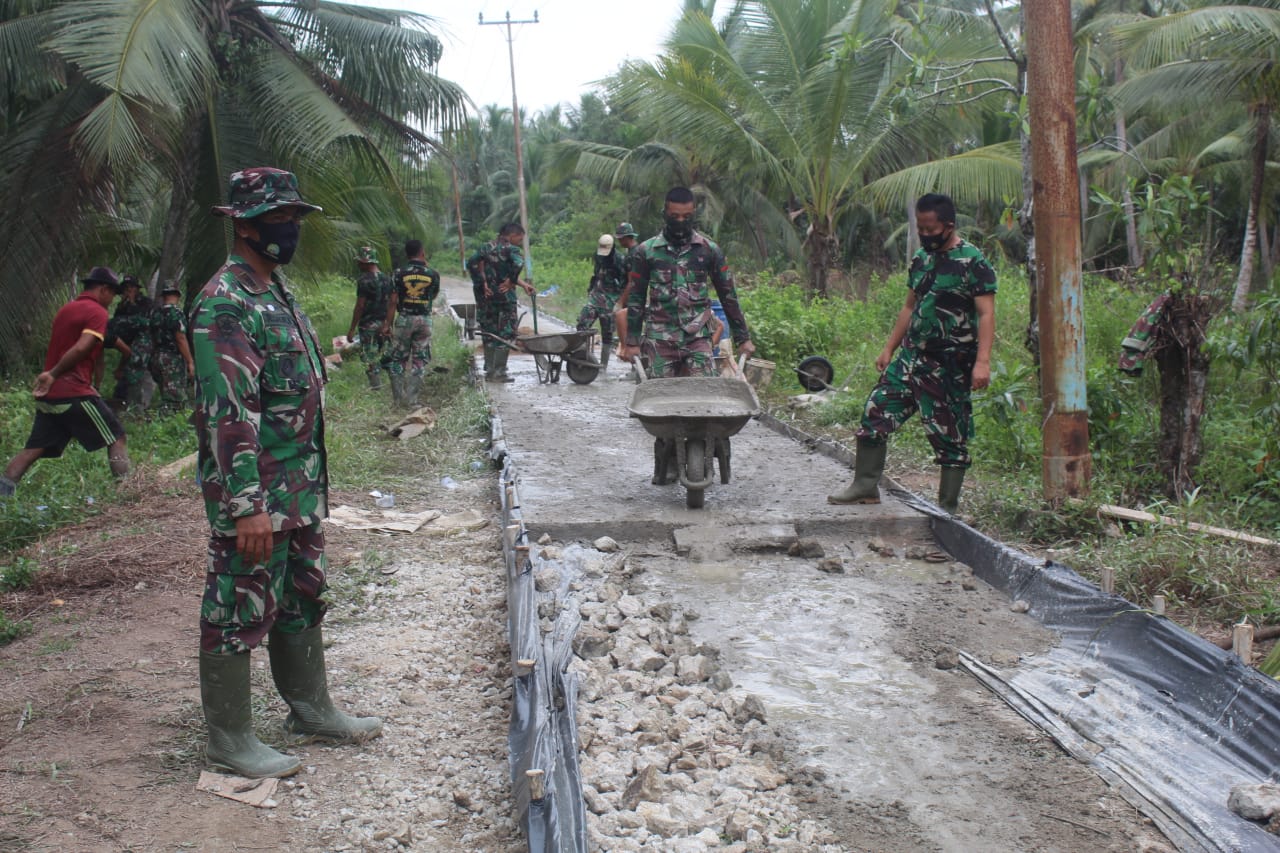 Pekerjaan Jalan Yakub II Rampung Dikerjakan Satgas TMMD dan Warga