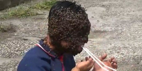 Dijuluki Manusia Lebah! Bocah ini Miliki Kelebihan Luar Bisa, Mampu Panggil Lebah