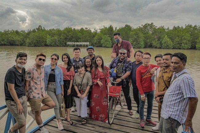 Puluhan Turis Kunjungi Destinasi Ekowisata Mangrove di Desa Bokor Riau