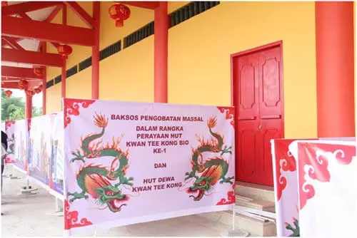 Kwan Tee Kong Bio mengadakan Baksos Donor Darah, Pengobatan dan Bantuan Alat Pendidikan