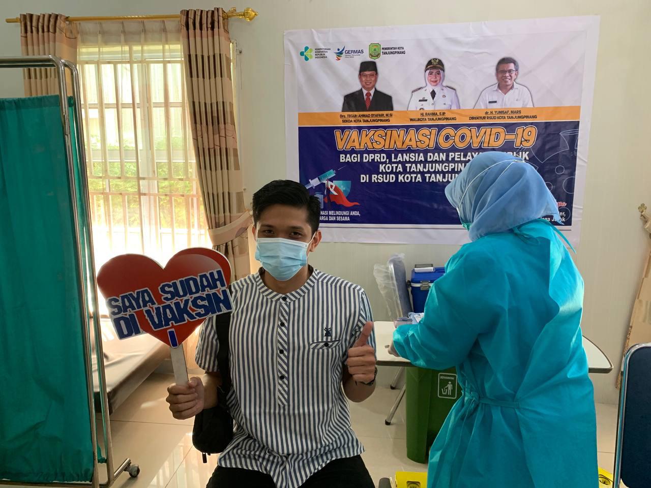 Duta BPJS Kesehatan Tanjungpinang Terima Vaksinasi Covid-19