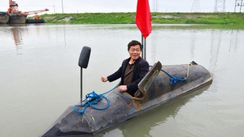 Patut Diancungi Jempol, Petani di Cina Ciptakan Kapal Selam Mini