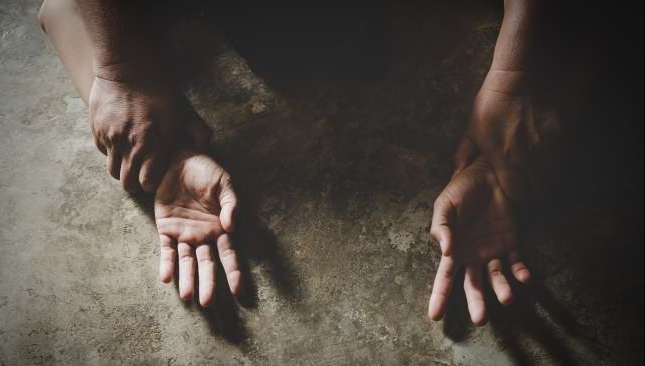 Cari Kangkung, Siswi SMA di Perawang Dipukuli Lalu Diperkosa Pria Beristri
