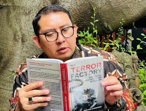 Fadli Zon: Kenapa Pemerintah Loloskan WN China Masuk, Ini Diskriminatif!