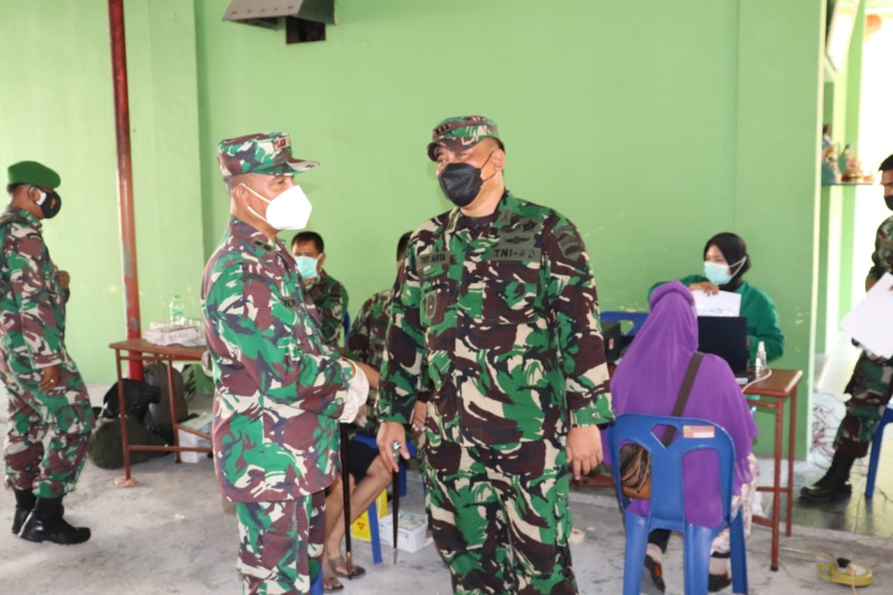 Kodim 0315/Bintan Gelar Serbuan Vaksinasi di Pelantar II KUD Tanjungpinang