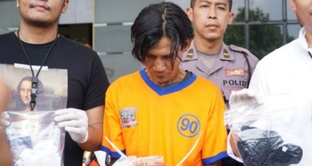 ASTAGA! Pria ini Tega Jual Istri di Medsos Buat Layani Pria Lain