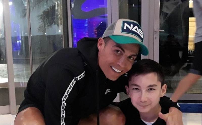 Momen Mengharukan, Saat Cristiano Ronaldo Kabulkan Permintaan Bocah Muslim Disabilitas