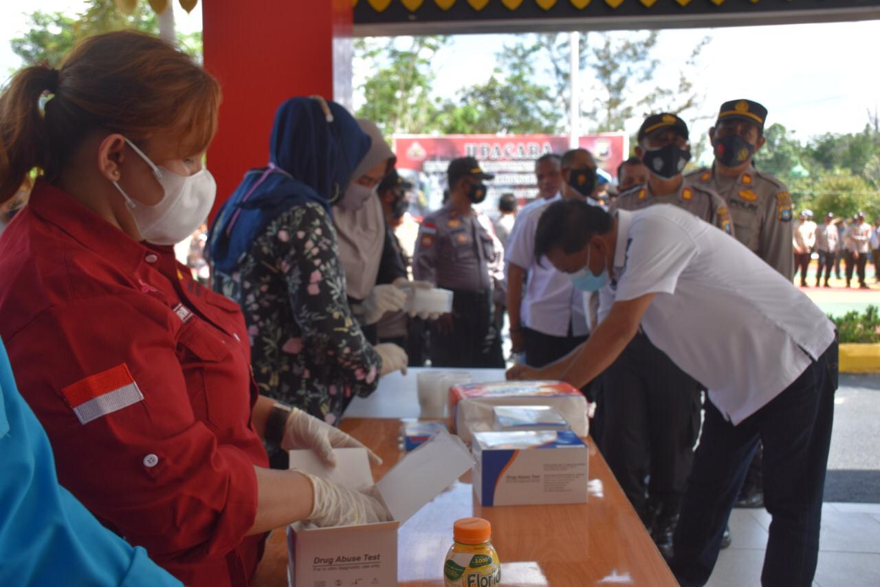 Polres Tanjungpinang Laksanakan Cek Urine Secara Dadakan