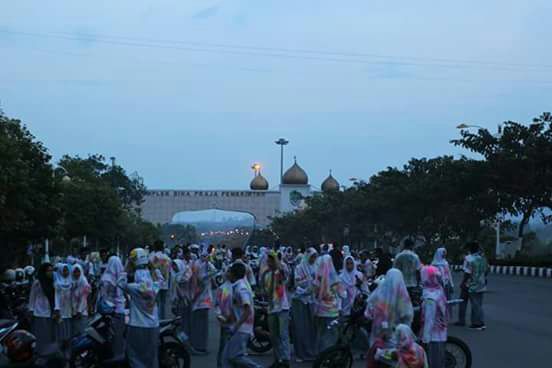 Ratusan Pelajar Konvoi dan Corat-Coret Baju Warnai Pesta Kelulusan 