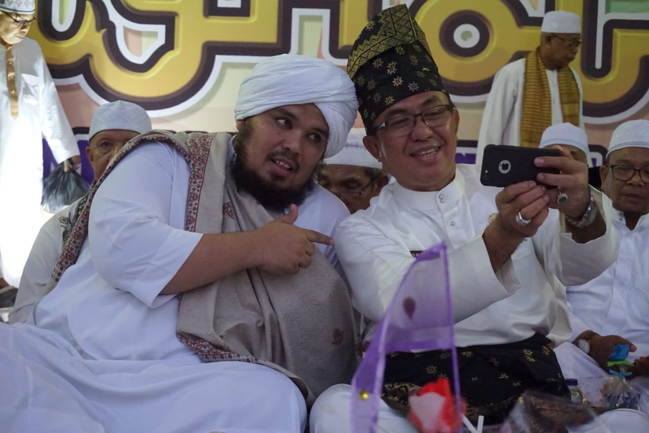 Gema Muharram, Masyarakat Tumpah Ruah Ikuti Istighotsah