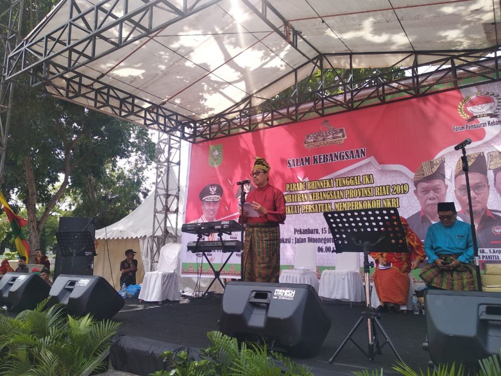 Parade Bhineka Tunggal Ika Riau Hadirkan Budaya Nusantara