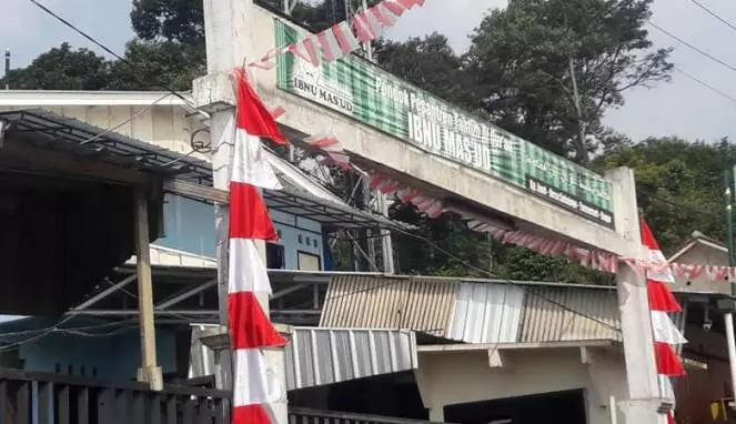 Tolak Pasang Bendera Merah Putih, Ponpes ini Ditutup