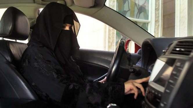 Perempuan di Arab Saudi Boleh Nyetir Mobil di Jalanan