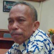 Rosfian DImakamkan di TPU Lanud RN Pekanbaru
