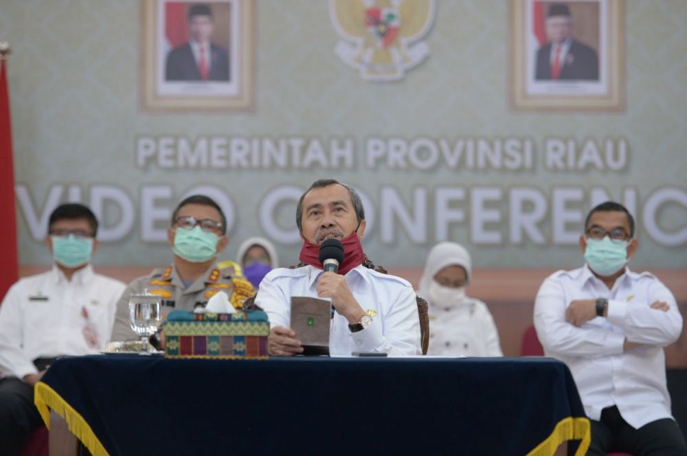 Bahas Kepulangan PMI dari Malaysia, Gubri Lakukan Vidcon dengan Kemenko PMK RI