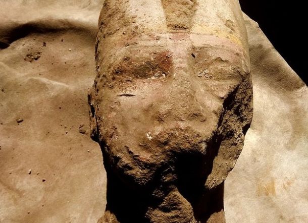 Kepala dan Dada Patung Firaun Ditemukan